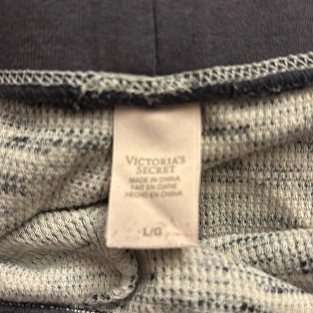 Victoria’s Secret pajama pants L - Picture 4 of 4